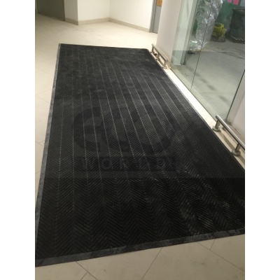 waterhog_poerfolio-paradigm_mall_3